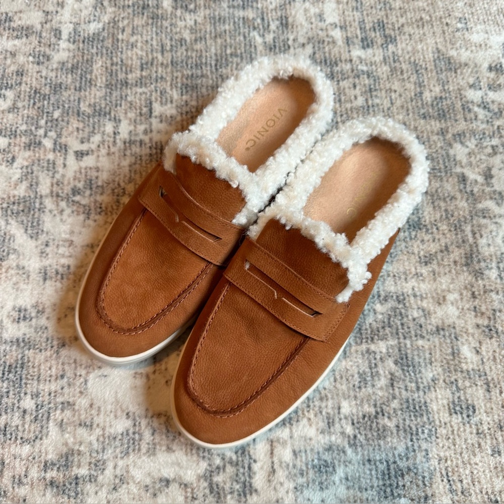 Vionic Brown Mules with Cream Trim